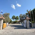 Saray Отель Олудениз