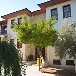 Saray Отель 2*