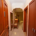 Отель Saray 2*