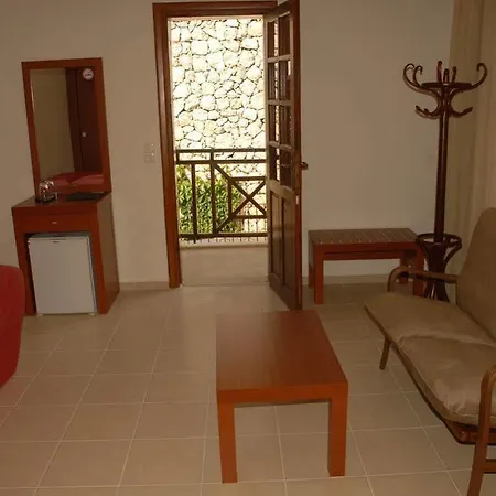 Hotel Saray 2*