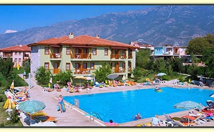 Hotel Saray 2*