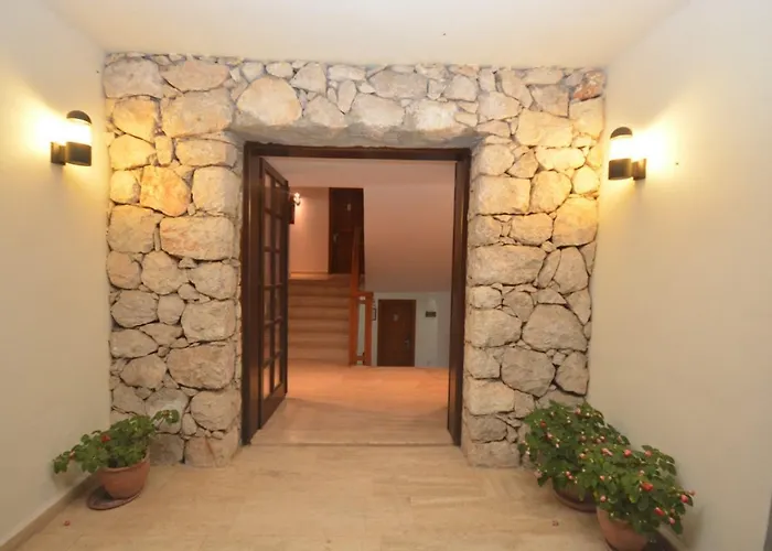 Saray Hotel