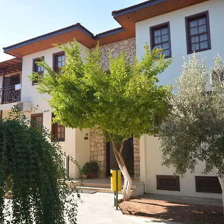 Saray Hotel 2*